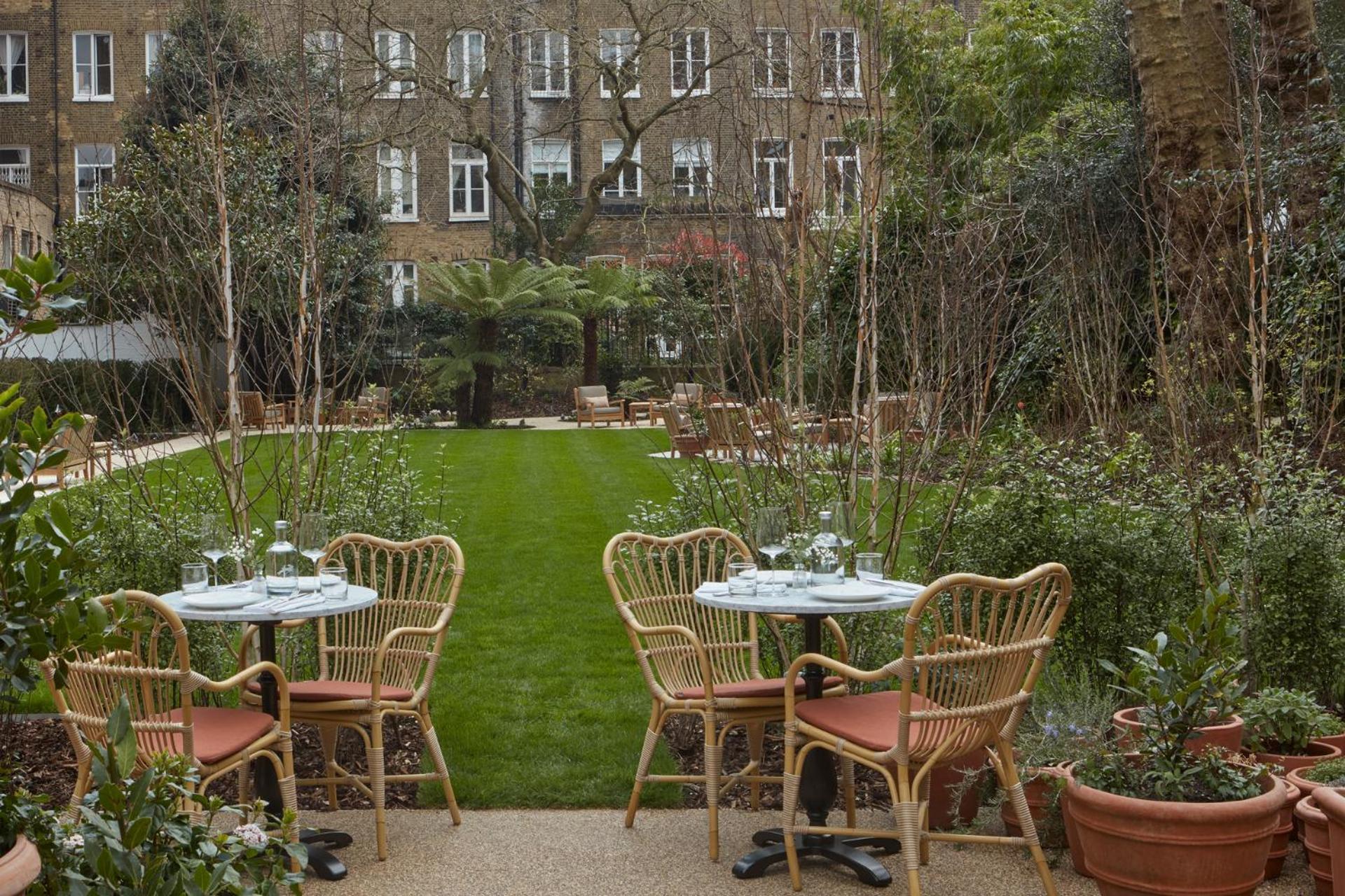 Miiro Templeton Garden Hotel Лондон Екстериор снимка